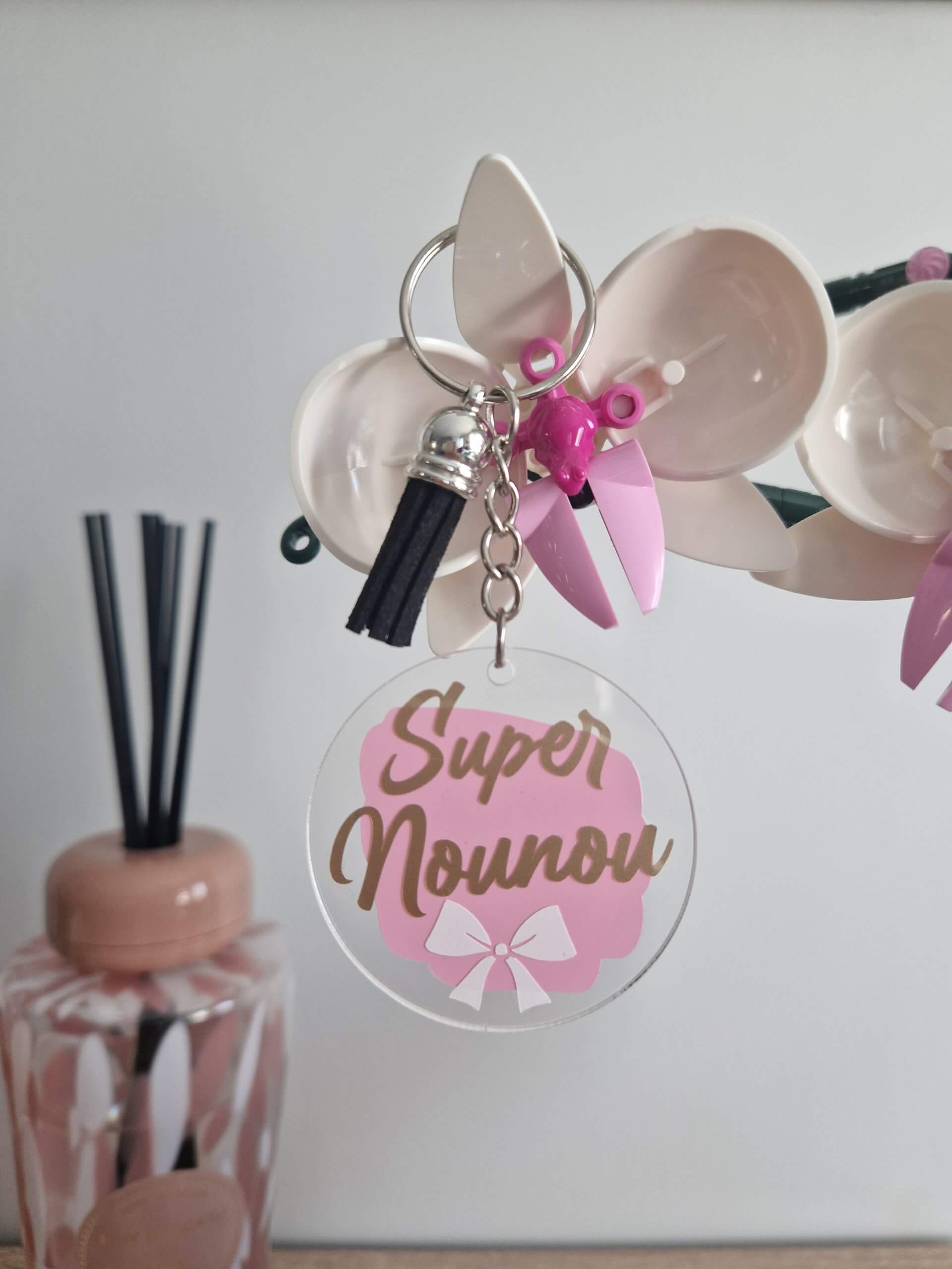 porte clés "super nounou" rose porte clés "super nounou" rose